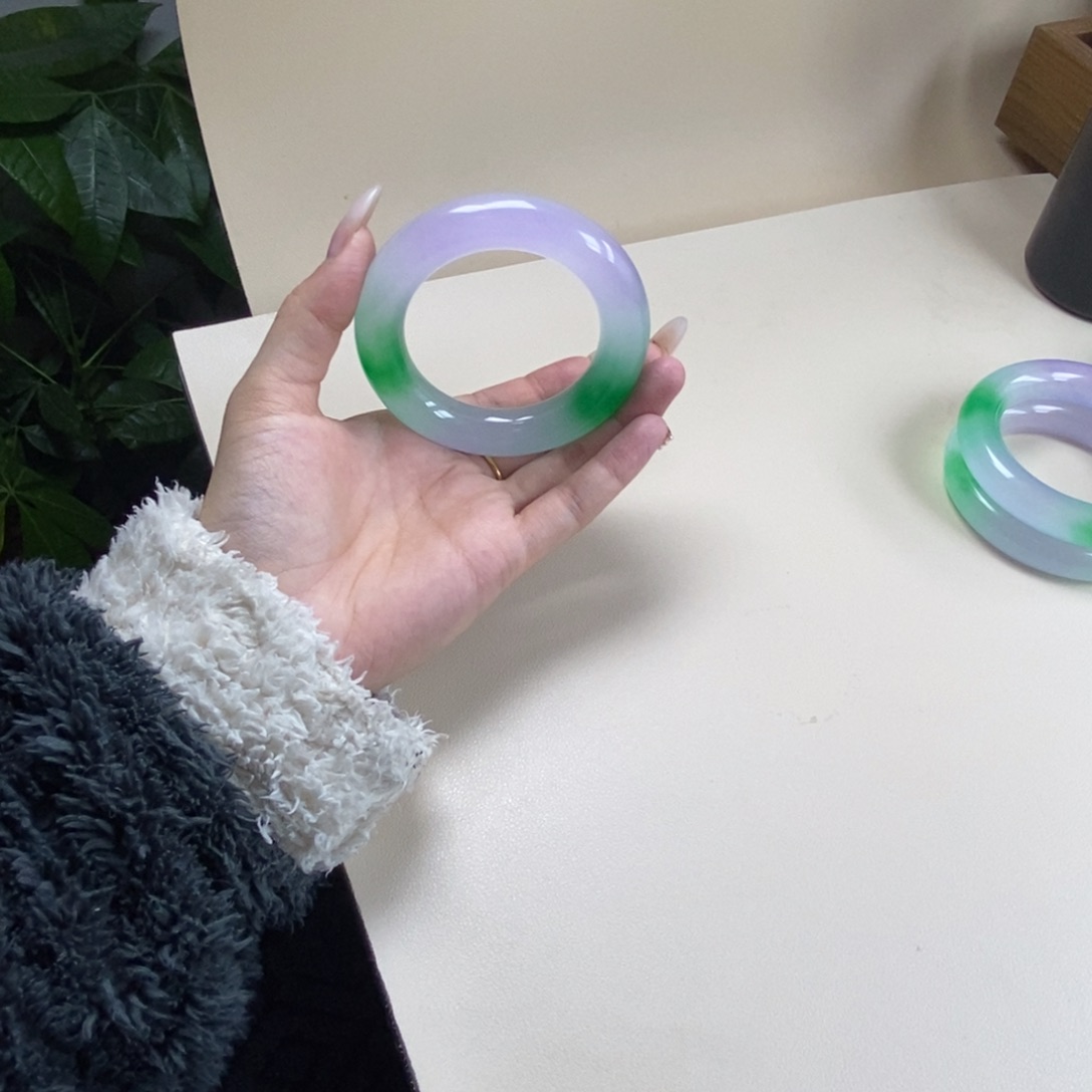 圃***榕玉时尚飘花手镯55圃榕