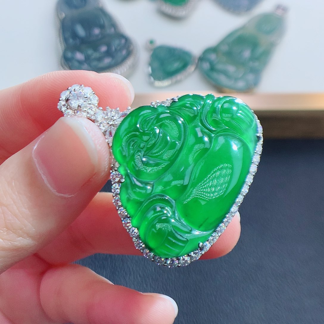 翡翠颈饰银S925镶嵌翡翠