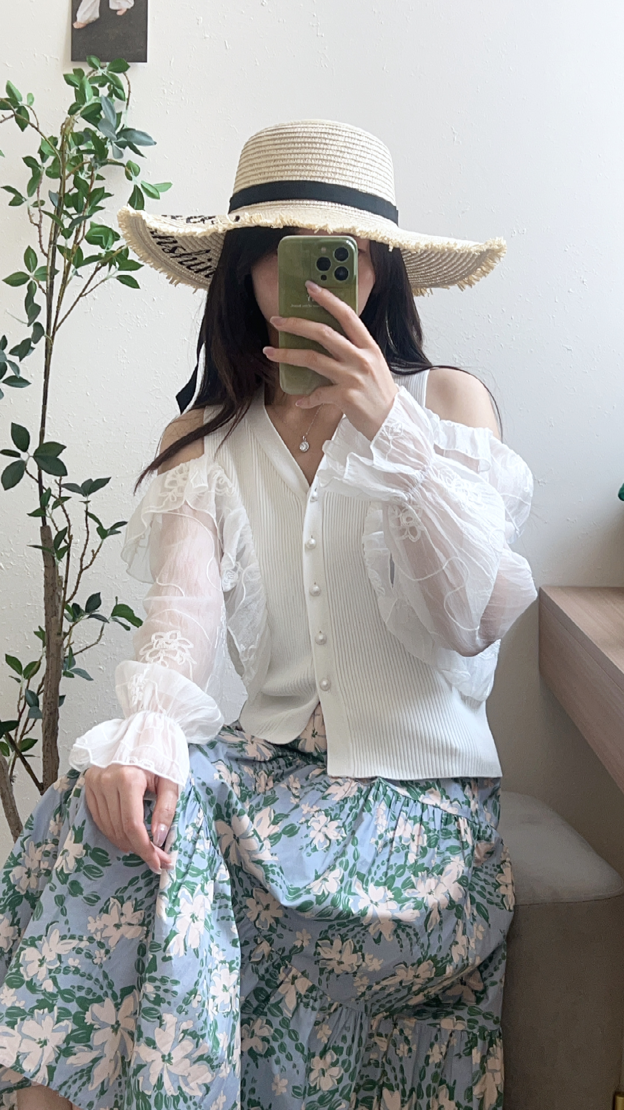 楼上特价女装。不退不换