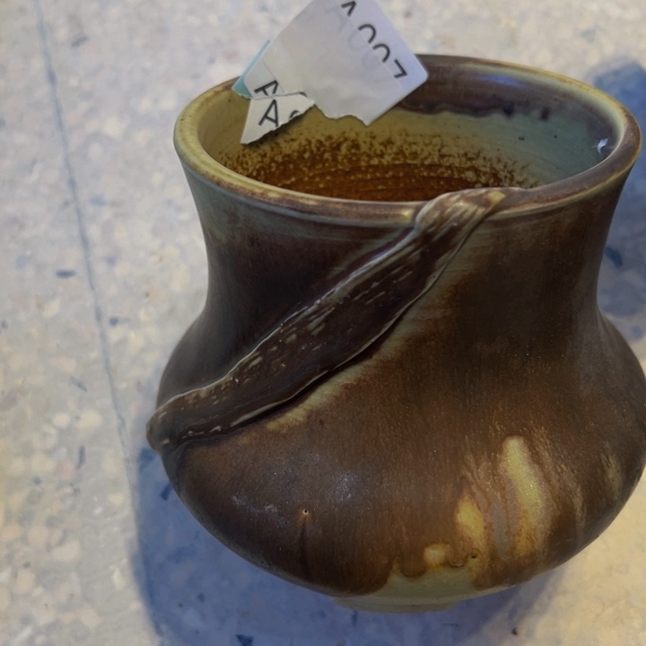 景德镇陶瓷艺术研究院一**顾