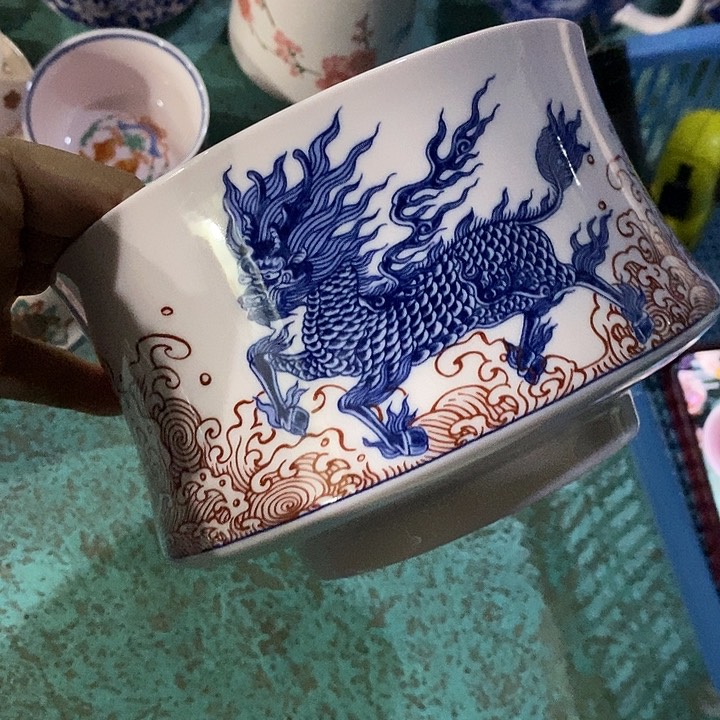 摆件陶红稀土青花釉里红麒麟水洗