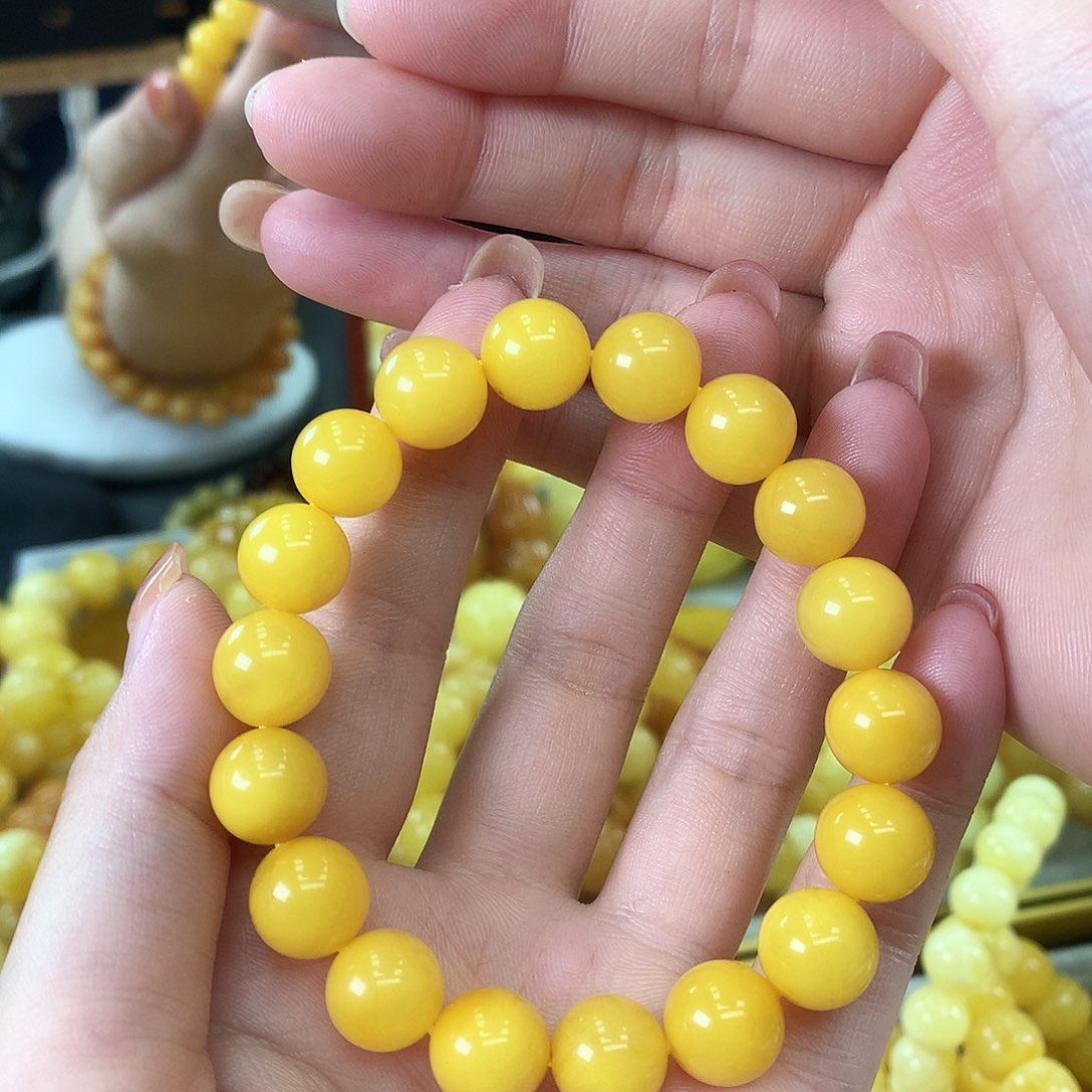 未镶嵌琥珀珠宝奇石卡**诺