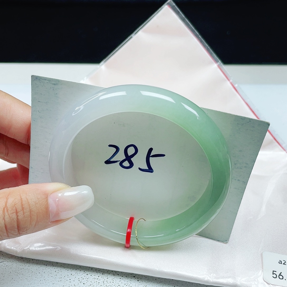 翡翠未镶嵌手镯 正圈56+