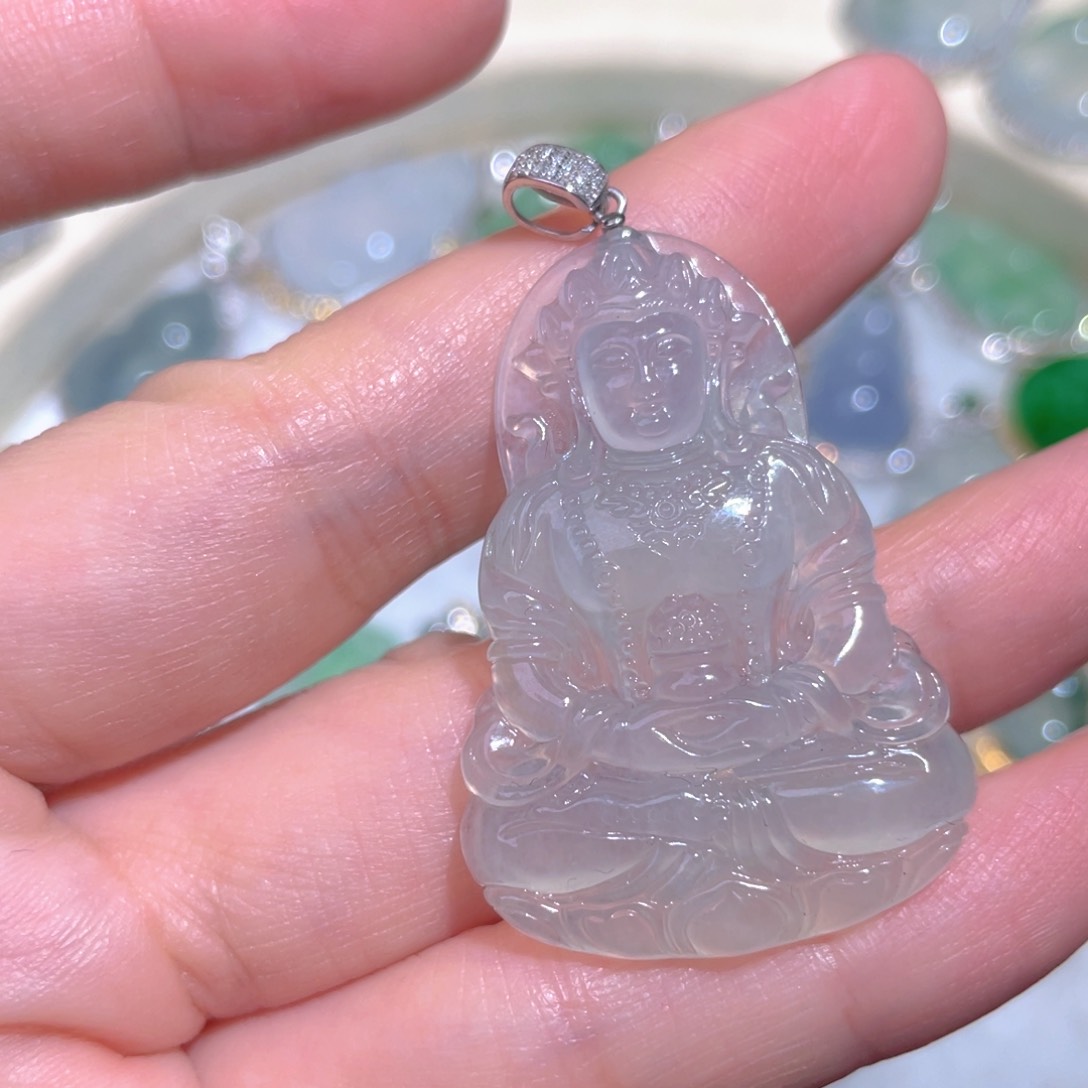 翡翠颈饰18K金镶嵌翡翠