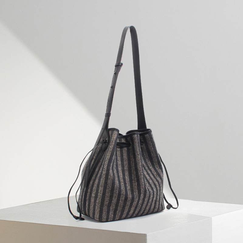 【潘文青补贴】时尚单肩斜跨女包TK908-3344W-A