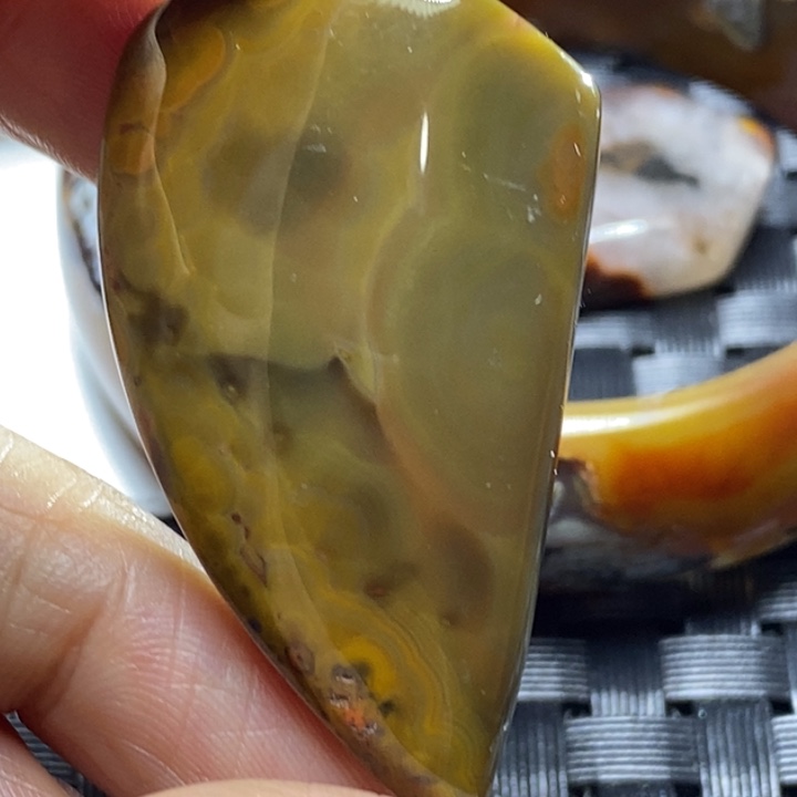 玛瑙/玉髓颈饰足银镀金镶嵌俊**腾