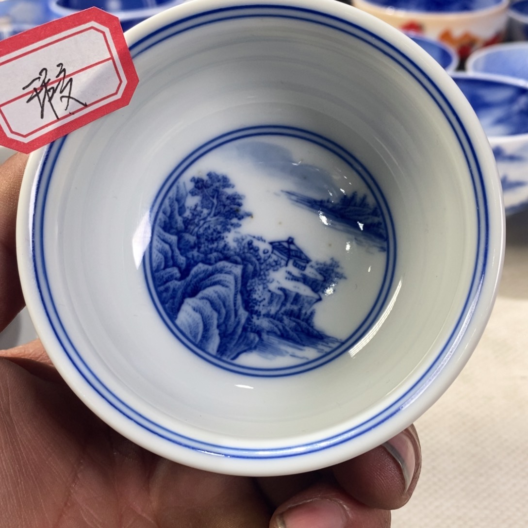 瓷片青花1234556778777655443