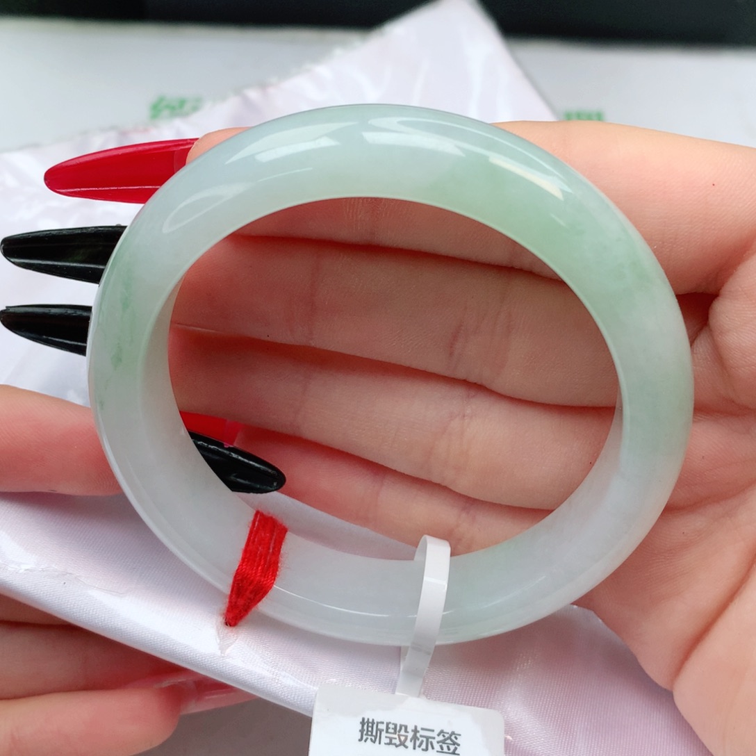 翡翠手镯未镶嵌正圈56