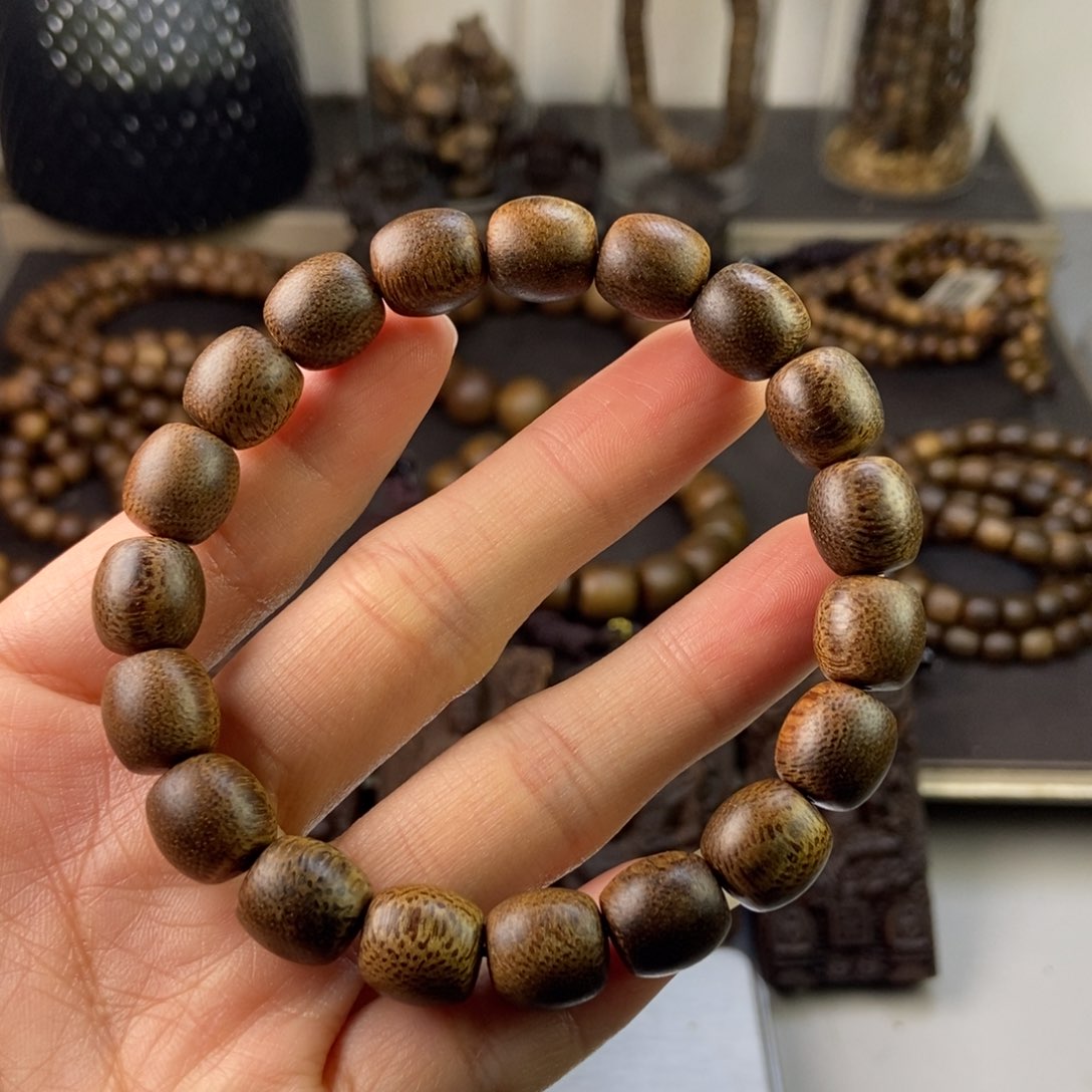 沉香手串ᥫ****越南芽庄白