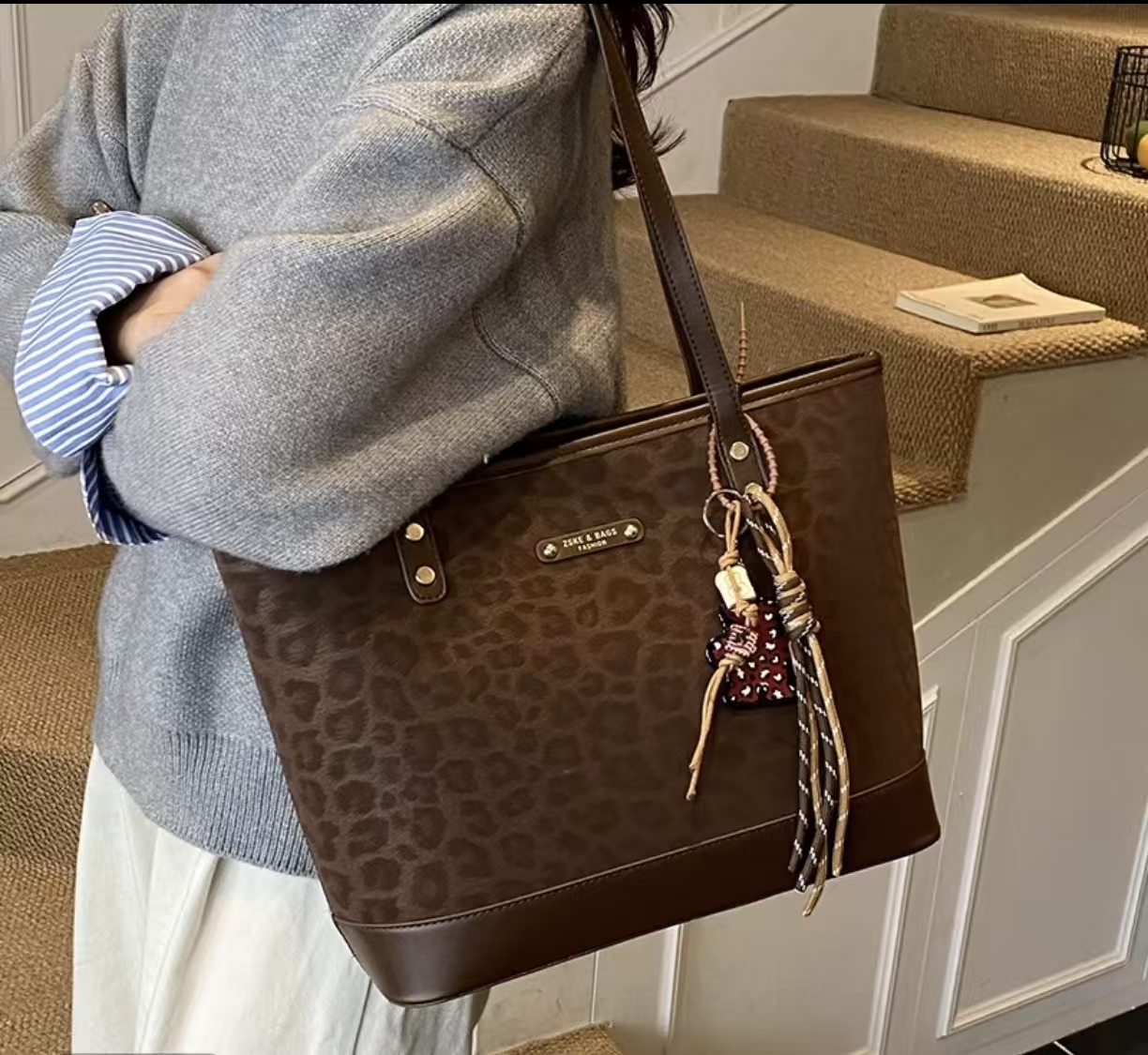 豹纹复古风手工通勤风纯色单肩包