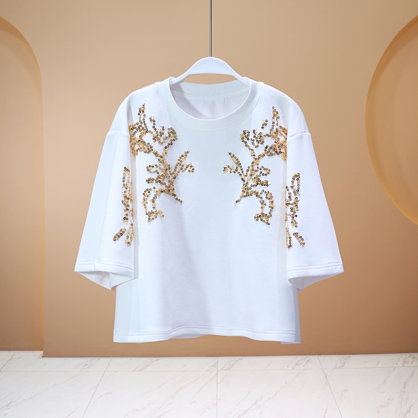 【程二女装】冰凉一夏象牙白重工珠片绣圆领时尚短款T恤7651