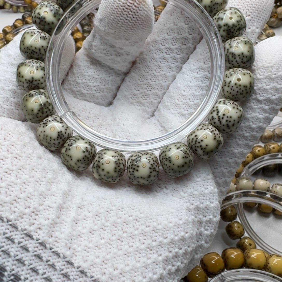 逝***春吊坠星月菩提12.11凤眼黄金瞳