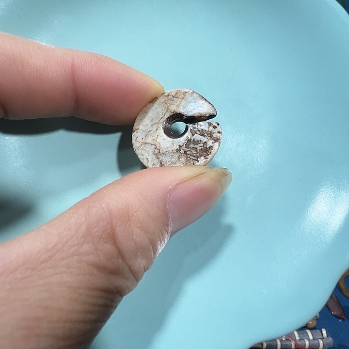 牧***马透闪石质玉未镶嵌挂件