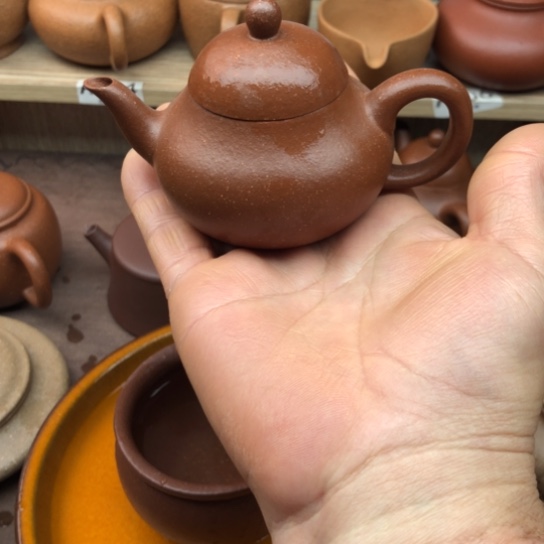 v***y茶壶紫砂将坡泥梨100豪升左右