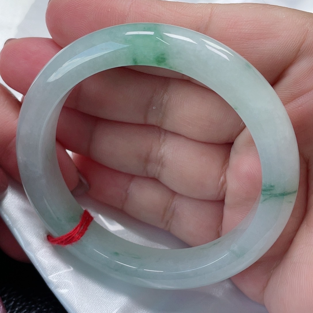 翡翠手镯未镶嵌缅甸翡翠手镯56圈