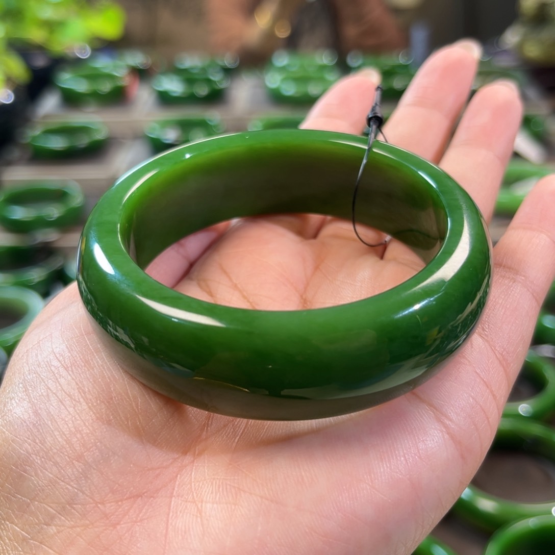 未镶嵌手镯和田玉（碧玉）5657