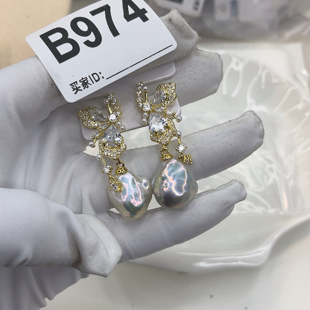 淡水珍珠耳饰合金