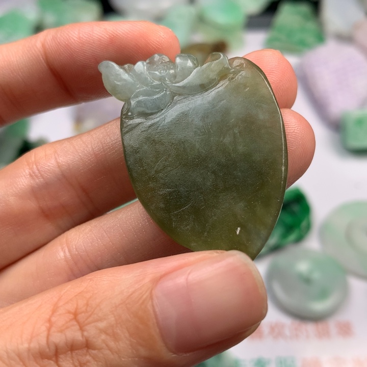 定制翡翠未镶嵌翡翠