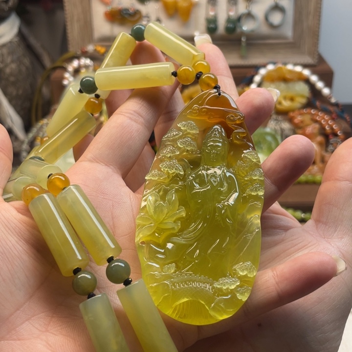 蛇纹石玉吊坠未镶嵌@*方