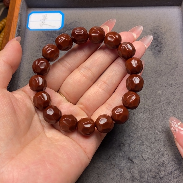 猴头核桃吊坠菩提