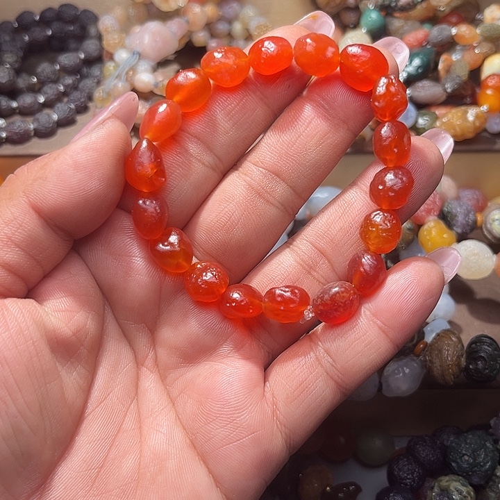 阿拉善彩玛瑙手串
