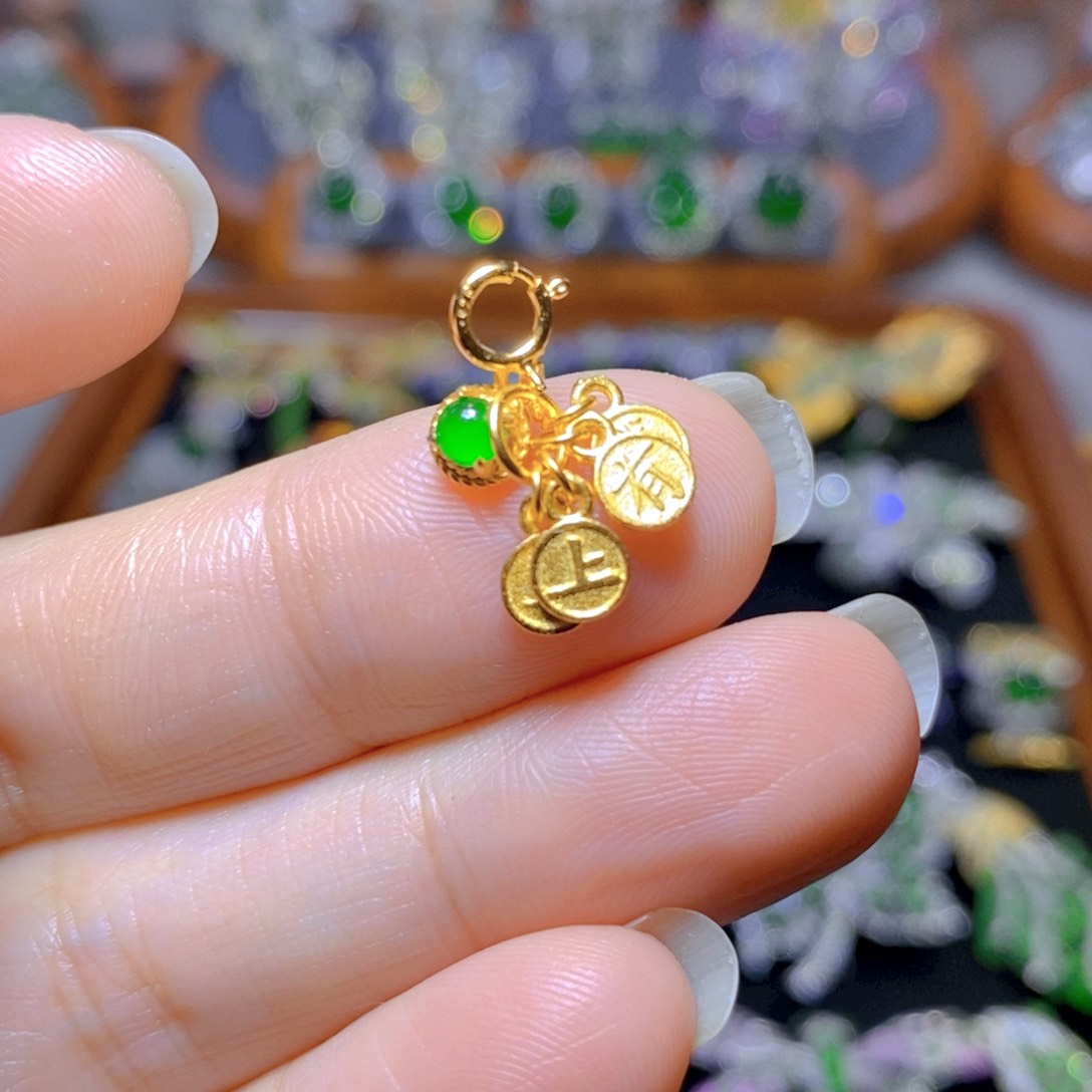 翡翠颈饰银S925镶嵌天然翡翠