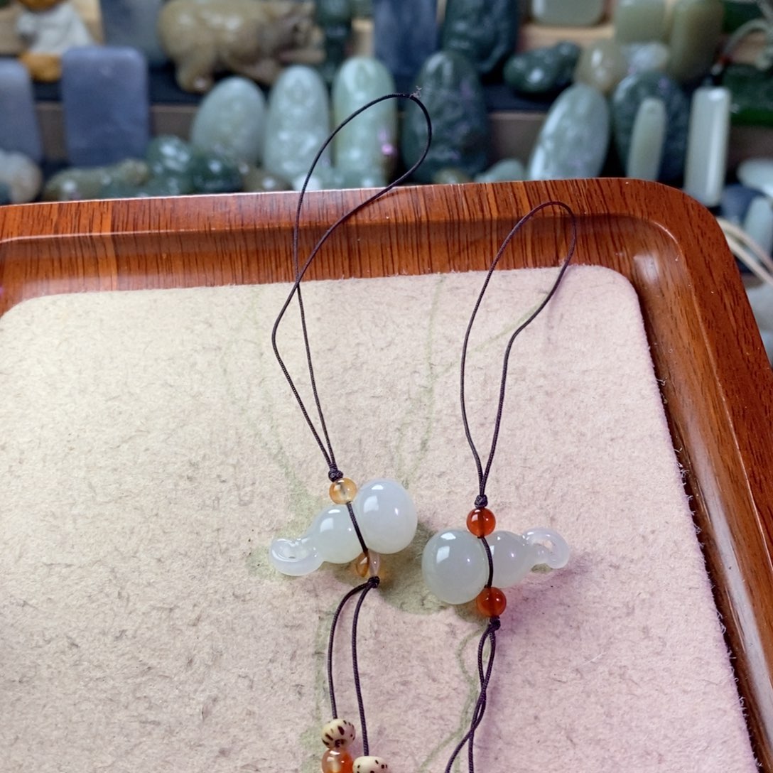 和田玉颈饰未镶嵌单个