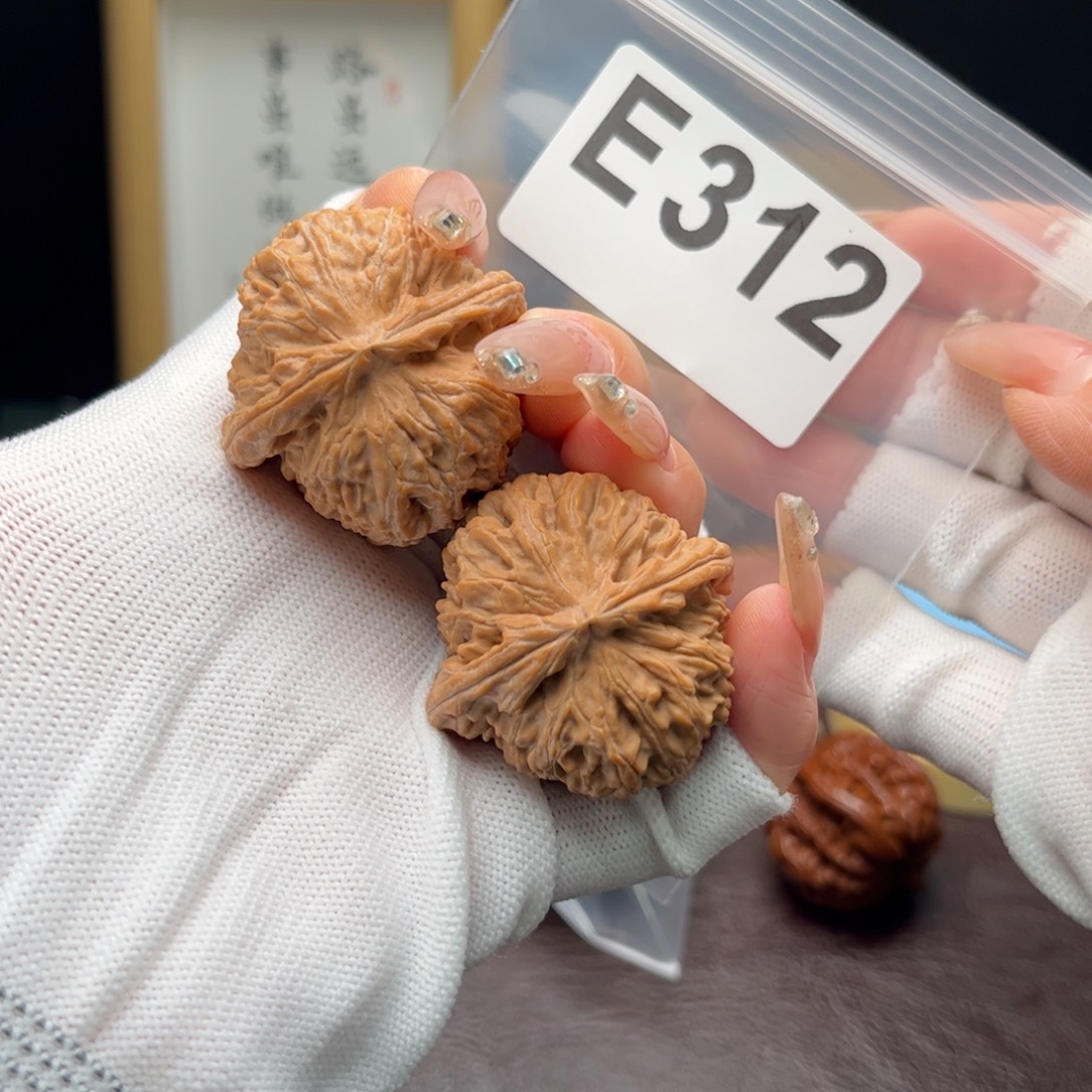 文玩核桃把件38白狮子e312