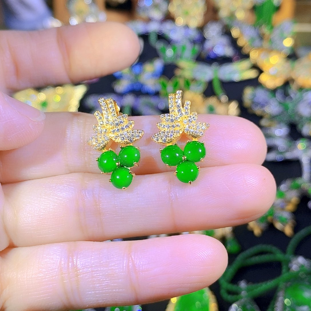 颈饰银S925镶嵌翡翠