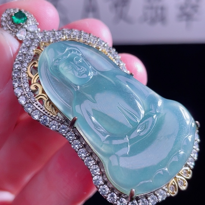 翡翠未镶嵌颈饰9999999999