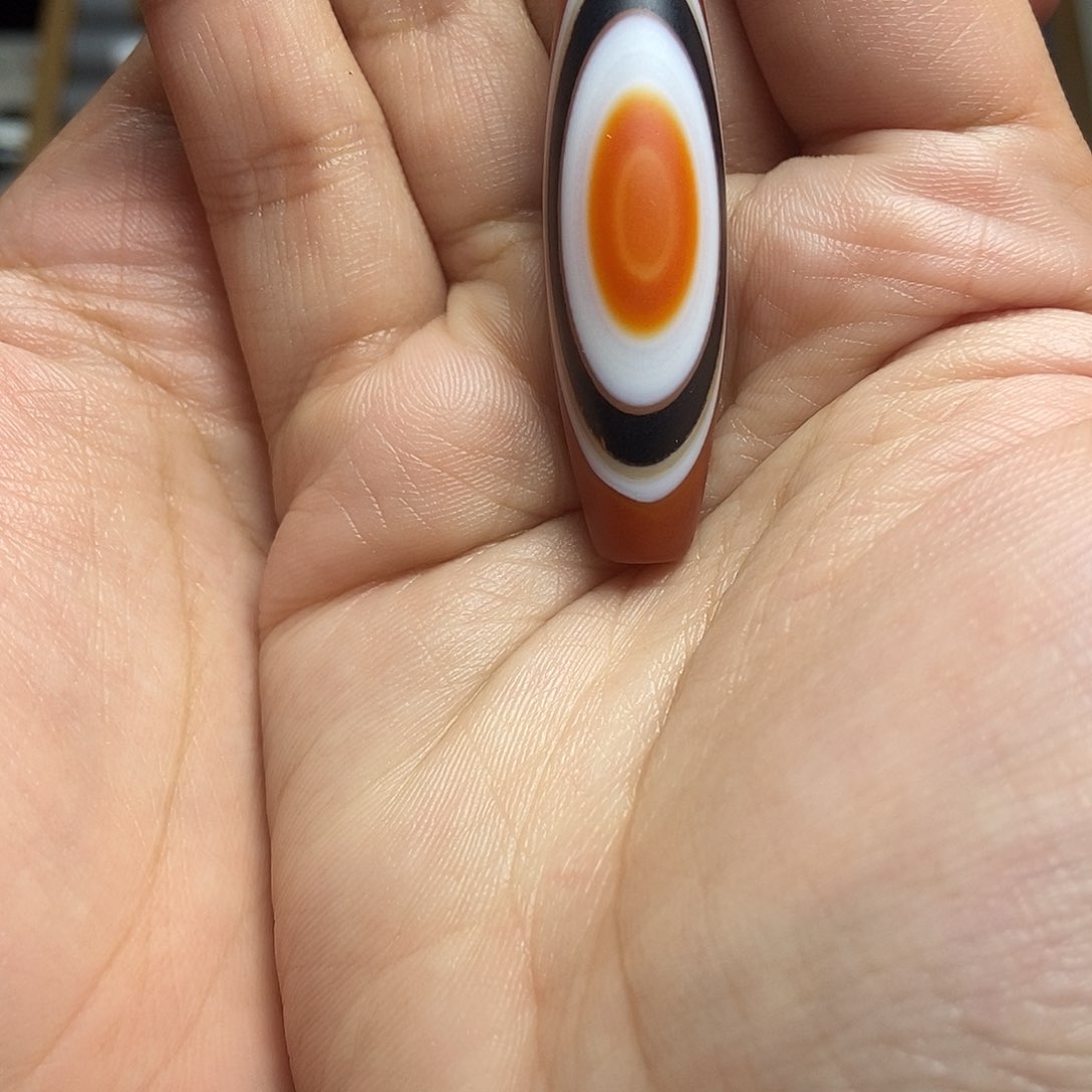 玛瑙/玉髓颈饰未镶嵌文**哥