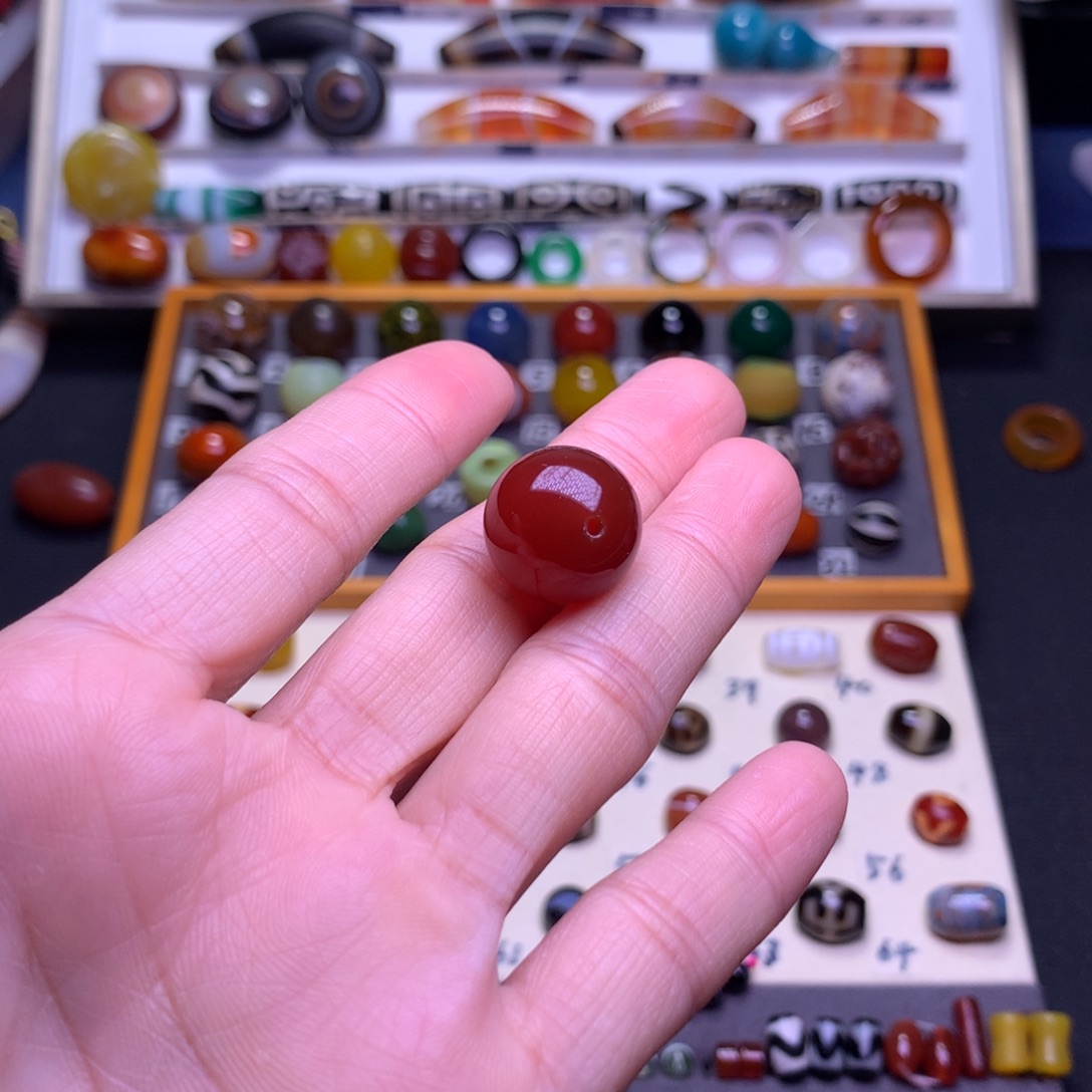 用***7玛瑙/玉髓未镶嵌颈饰