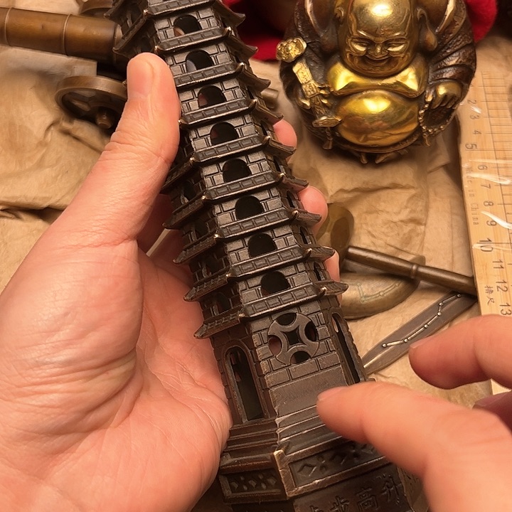 文玩铜器做工精良