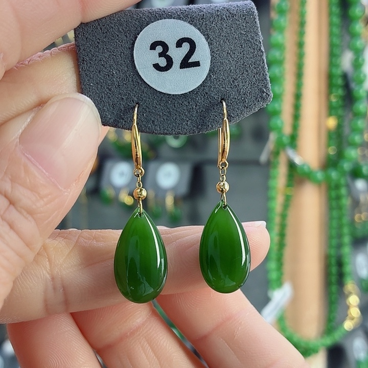 和田玉18K金镶嵌耳饰