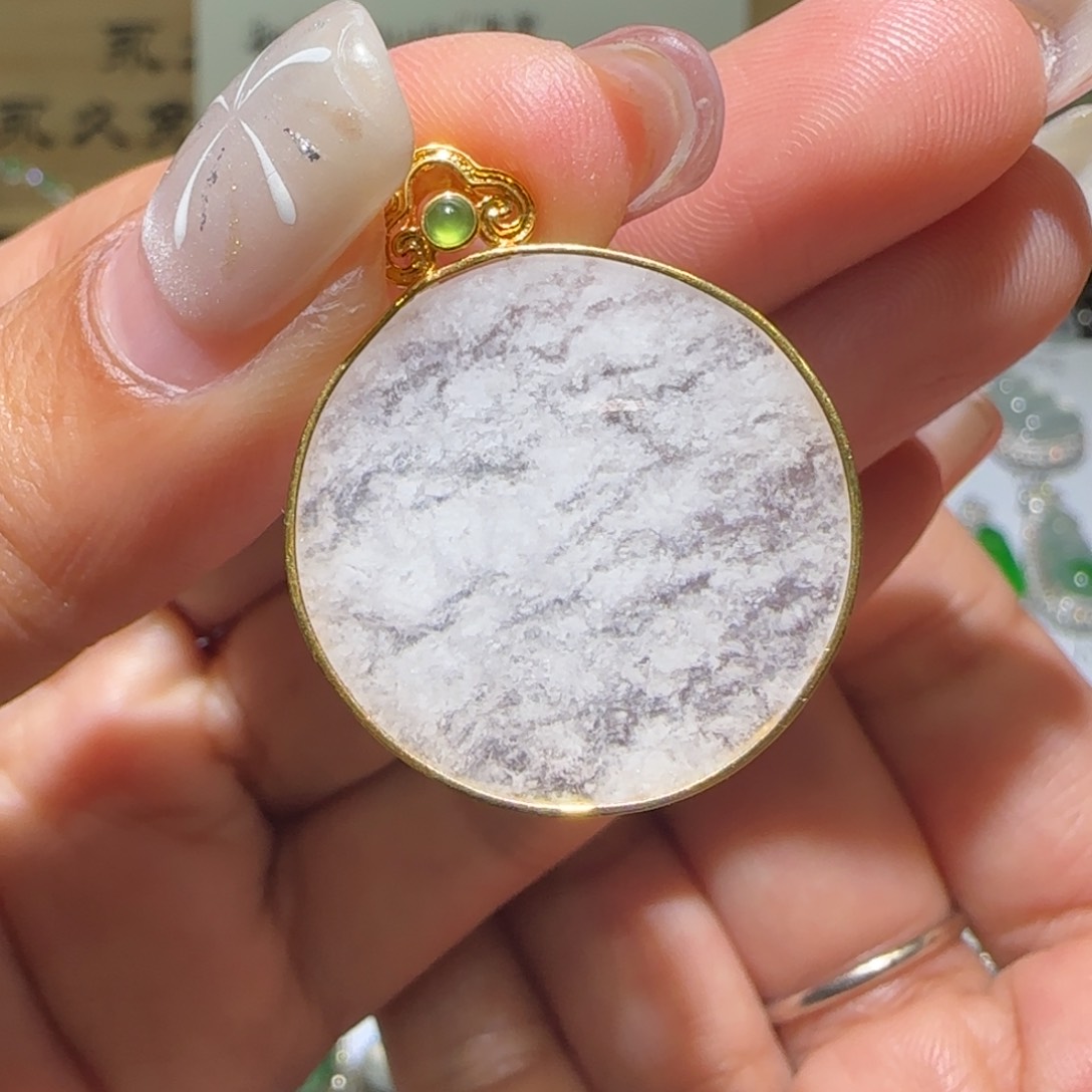 【闪购商品】翡翠颈饰18K金镶嵌缅甸