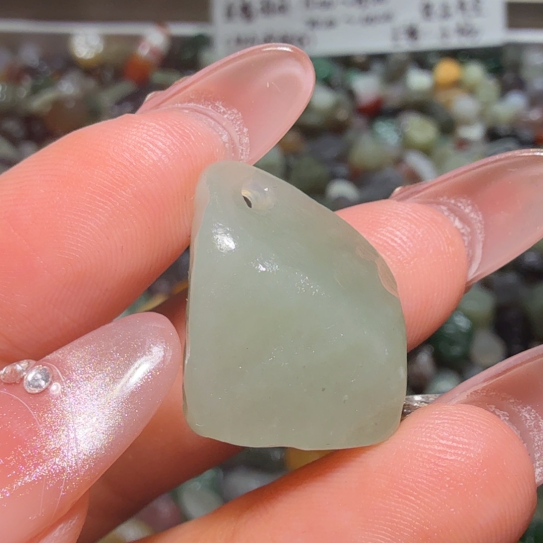 和田玉未镶嵌珠宝半成品