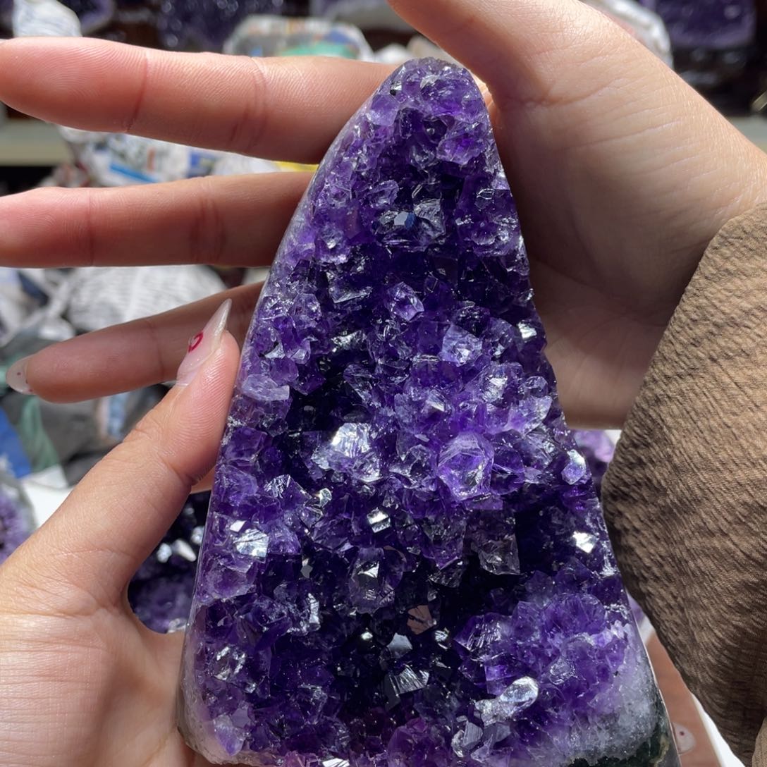 紫晶大型摆件（非配饰）未镶嵌