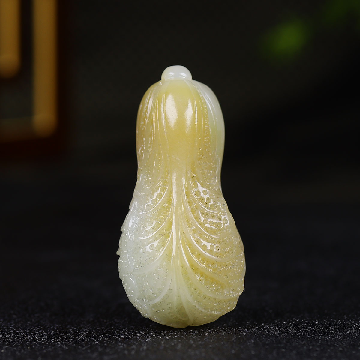 1226114和田玉糖白玉白菜挂件