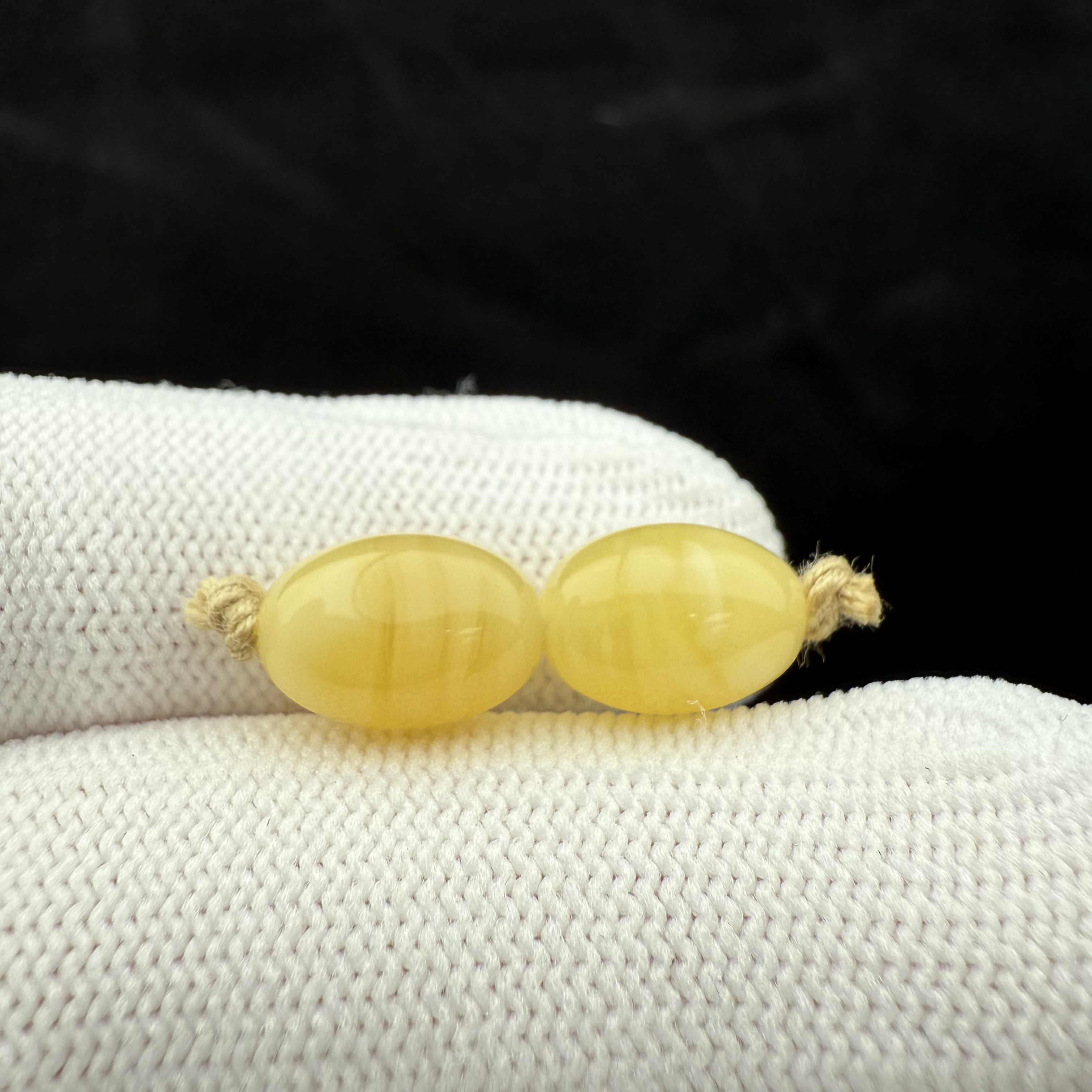 J5010天然矿源蜜蜡 枣珠一对7.8*11.1mm支持复检假一罚十