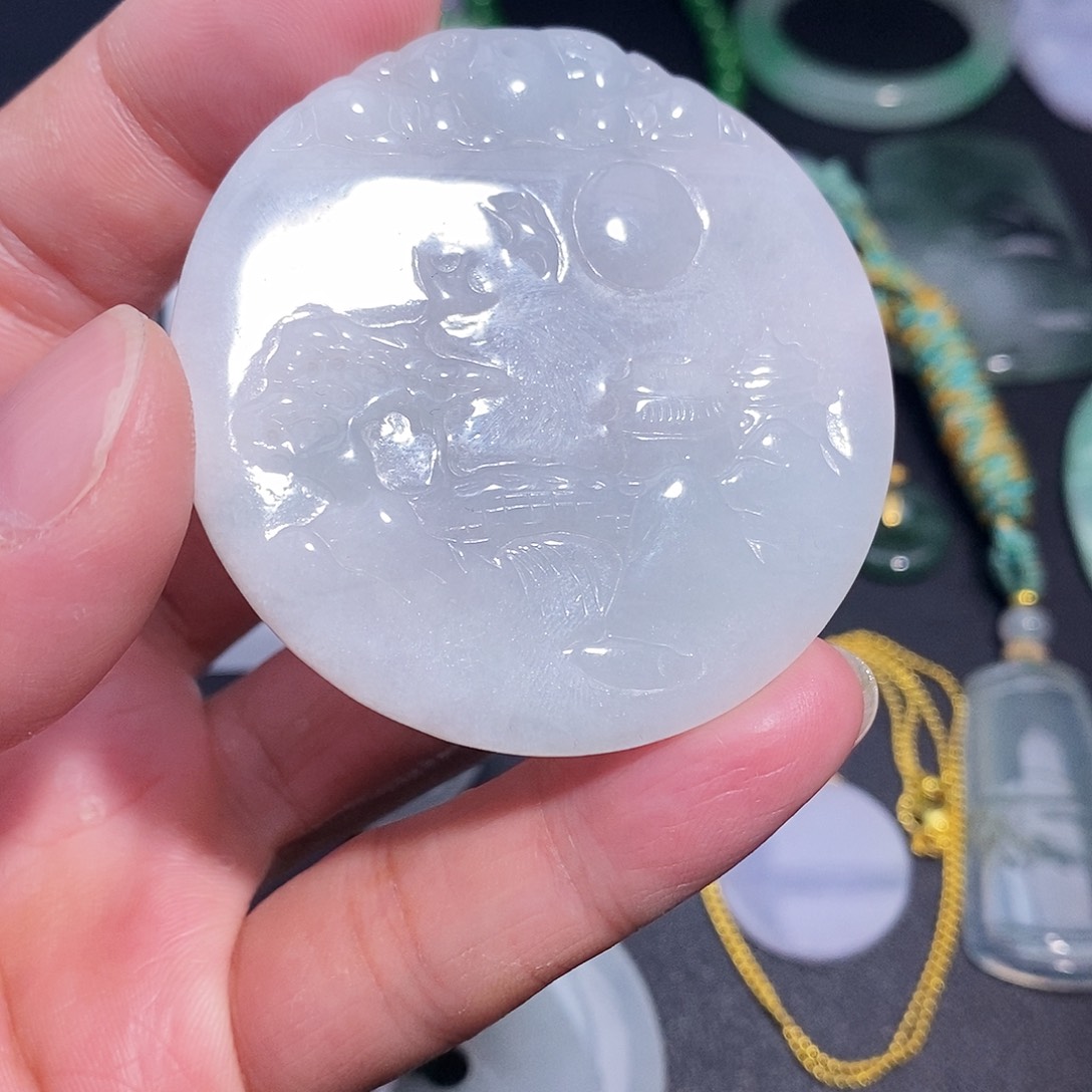 翡翠未镶嵌颈饰009