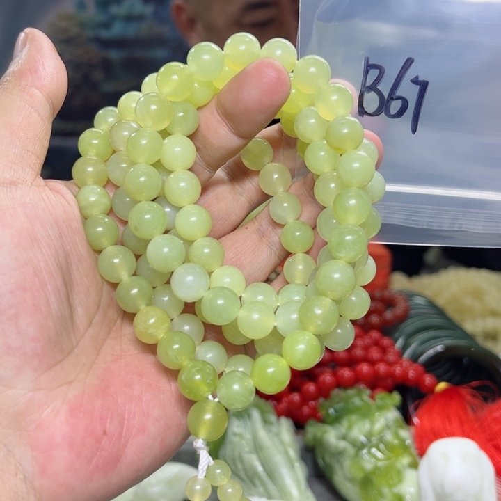 蛇纹石玉颈饰未镶嵌用****3