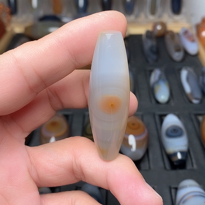 玛瑙/玉髓颈饰合金