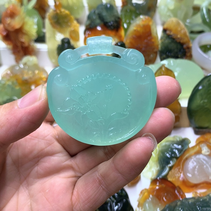 蛇纹石玉珠宝半成品未镶嵌猫*