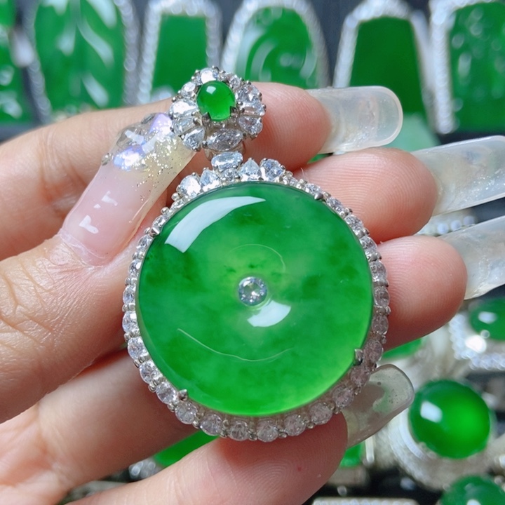 翡翠颈饰银S925镶嵌          