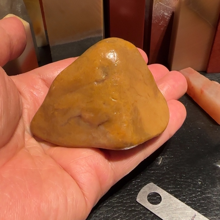 老挝石田黄原石，