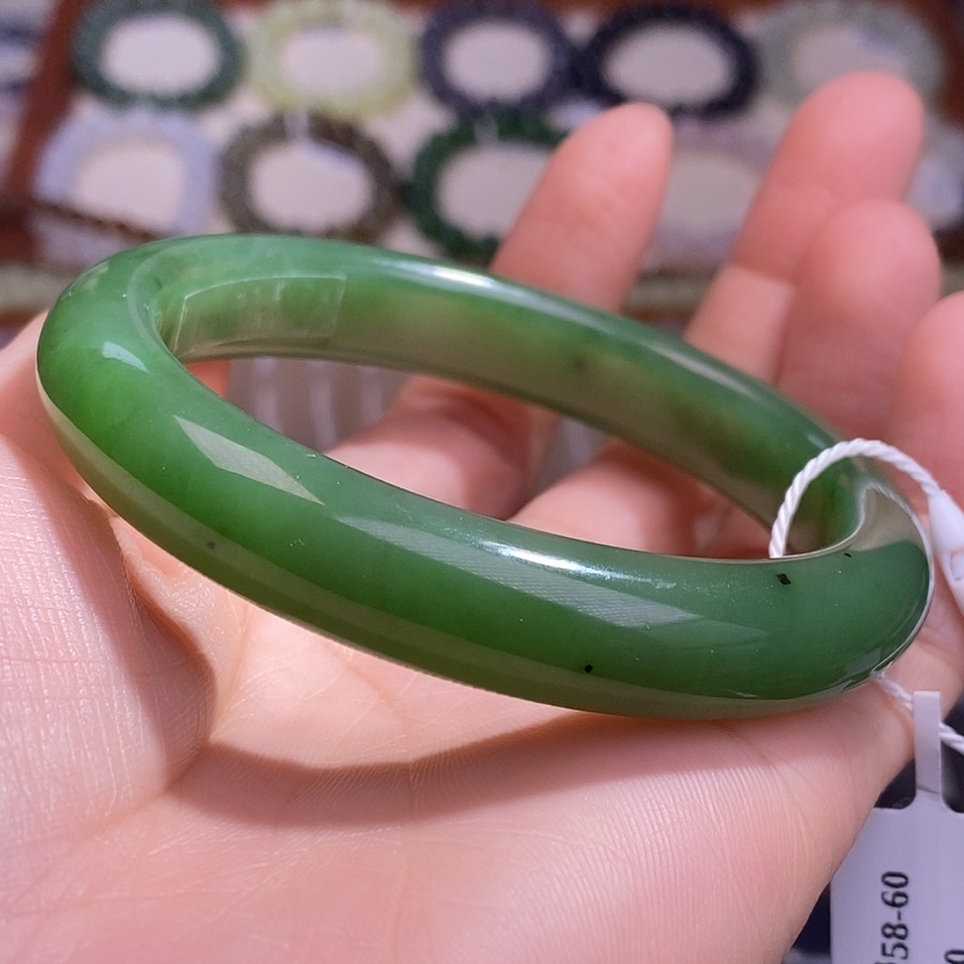颈饰未镶嵌和田玉59-60碧玉手镯