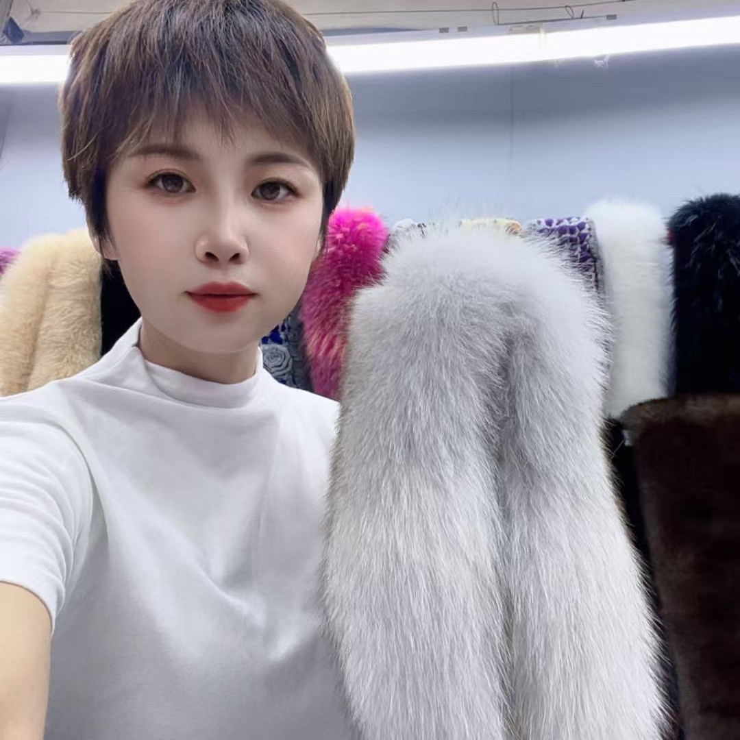 短款保暖围巾女装女士法式厚款时尚男女通用成人