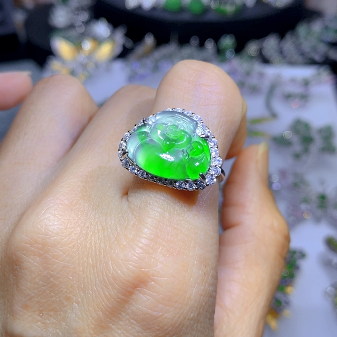 翡翠颈饰银S925镶嵌天然翡翠