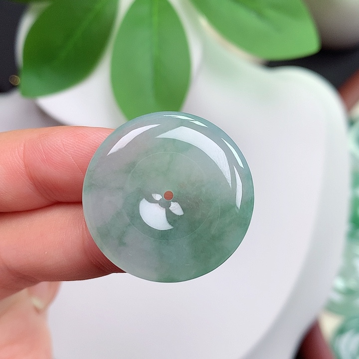 颈饰未镶嵌翡翠平安扣 26.8x4.9mm