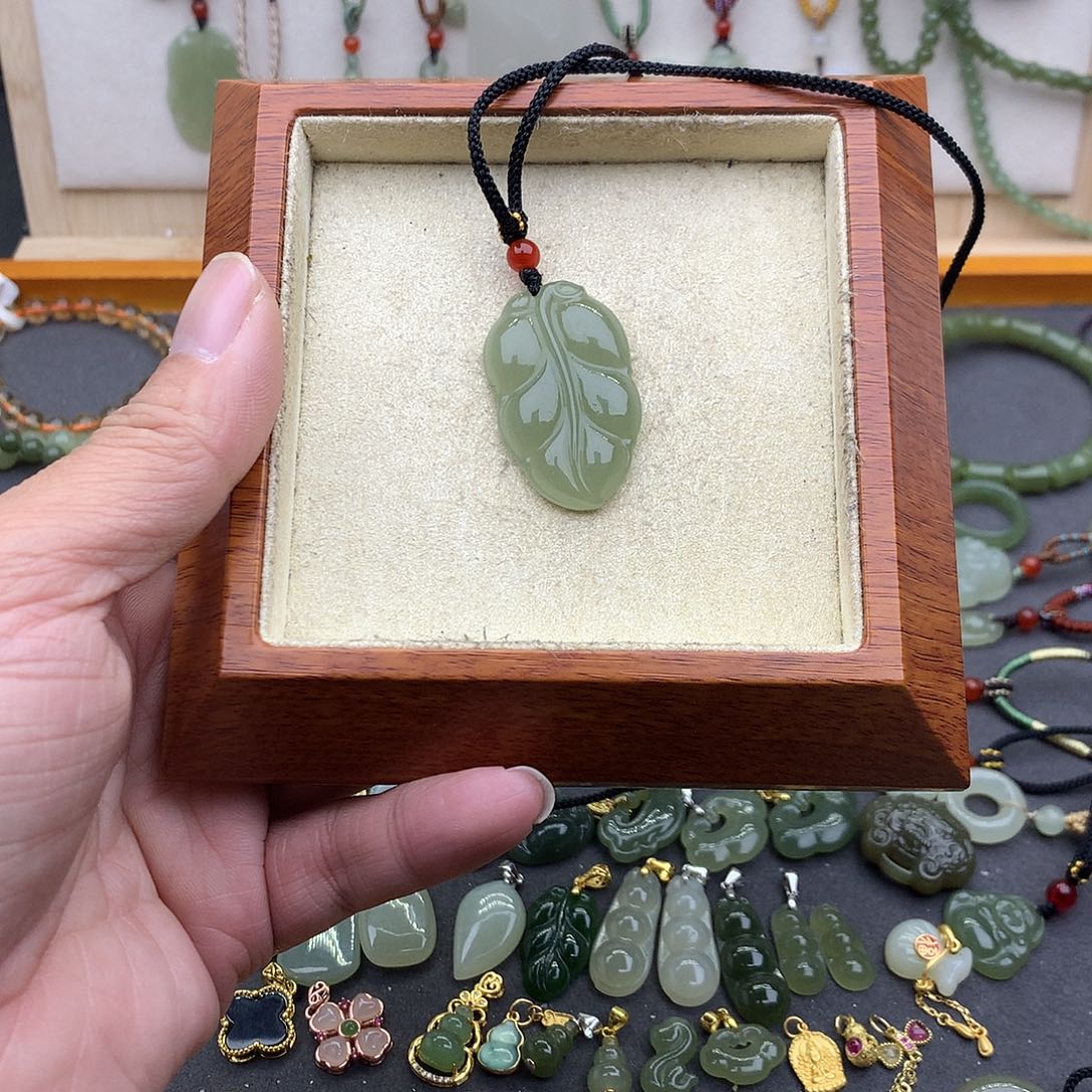 和田玉吊坠(不含链)未镶嵌